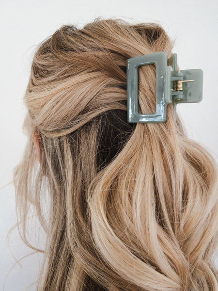Do Claw Clips Cause Damage, or Is Hair Loss Just a Myth?