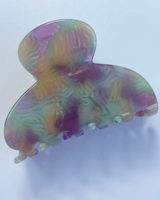 eco friendly acetate arch claw clip in petal pop by Goldnwares